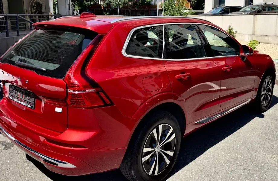 Volvo XC 60 II T6 AWD Recharge Geartronic Inscription Expression — imagine 4