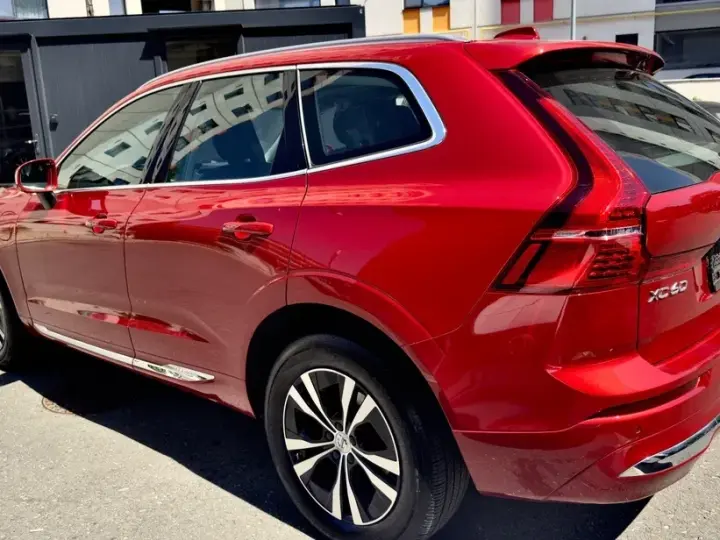 Volvo XC 60 II T6 AWD Recharge Geartronic Inscription Expression