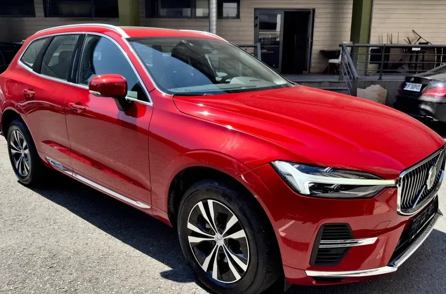 Volvo XC 60 II T6 AWD Recharge Geartronic Inscription Expression — imagine 3