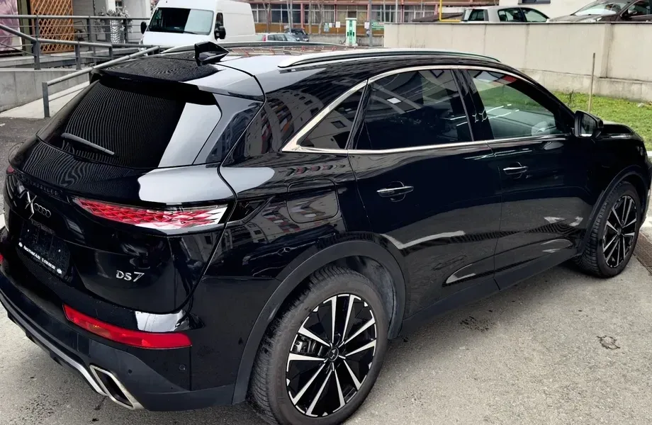 DS Automobiles DS 7 Crossback 1.6 PHeV AWD 360 EAT8 OPERA — imagine 4