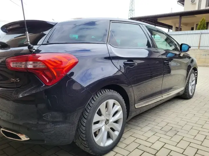 DS Automobiles DS 5 BlueHDi Sport Chic Aut.