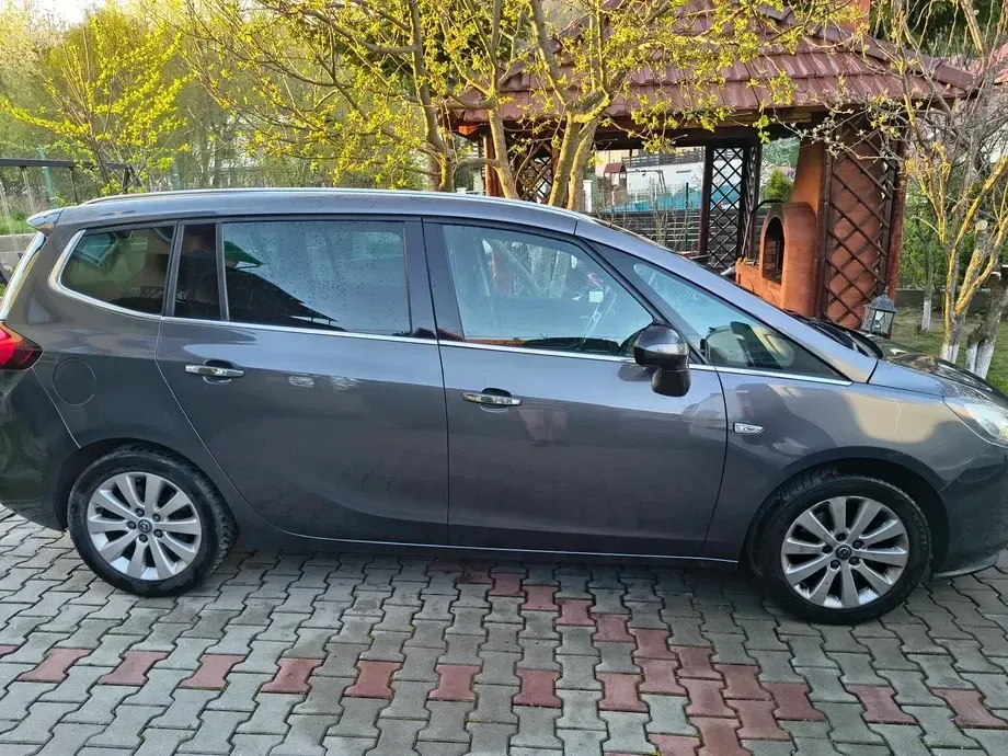 Opel Zafira C [2011 - Prezent Tourer 2.0 CDTI Active — imagine 3