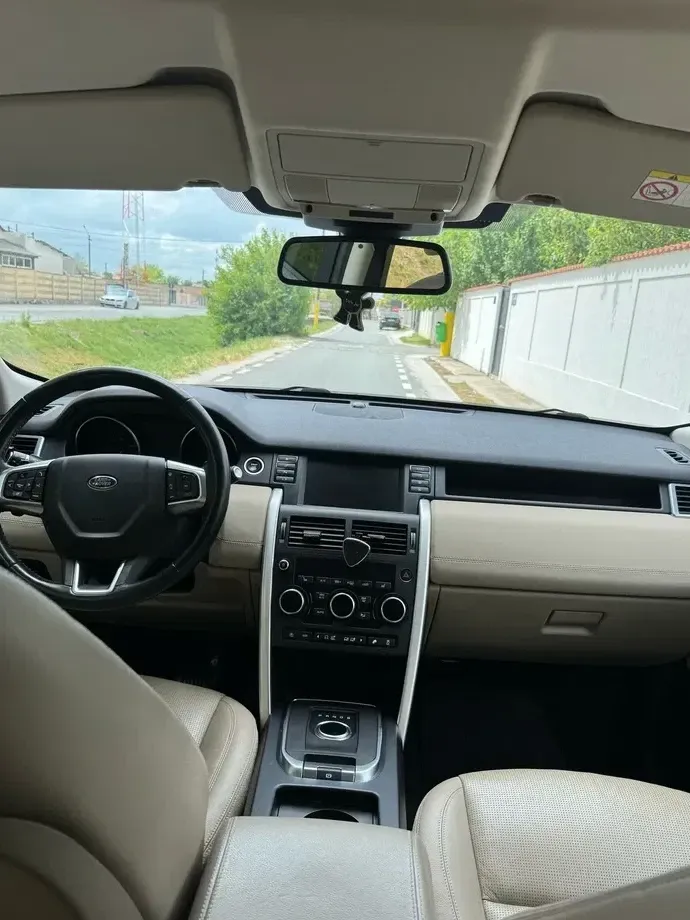 Land Rover Discovery Sport 2.0 l TD4 HSE Aut. — imagine 6