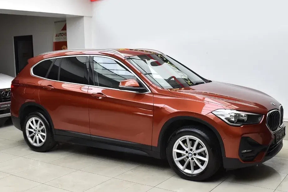 BMW X1 F48 sDrive18d AT — imagine 2