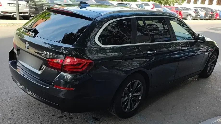 BMW Seria 5 F10/F11/F07 520d AT — imagine 6