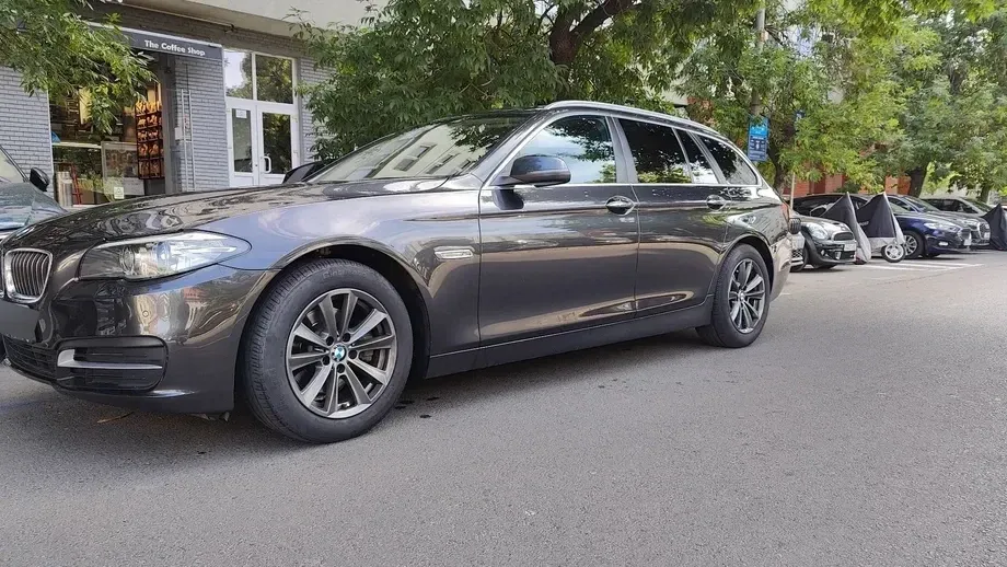 BMW Seria 5 F10/F11/F07 520d AT — imagine 3