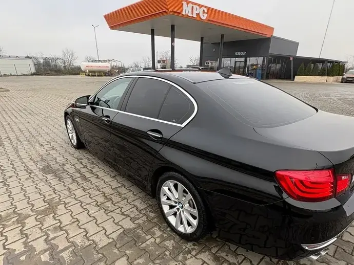 BMW Seria 5 F10/F11/F07 520d