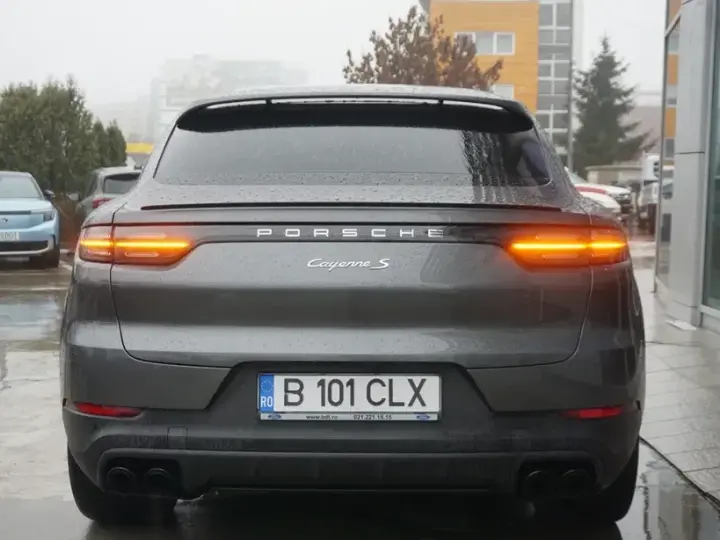 Porsche Cayenne Coupe S