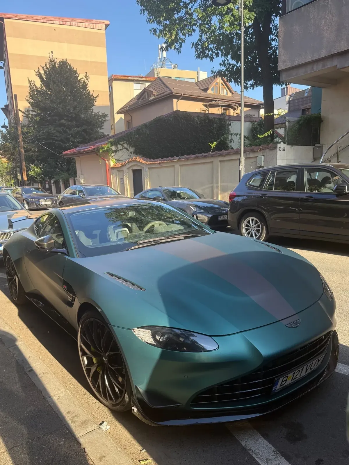 Aston Martin V8 Vantage — imagine 6
