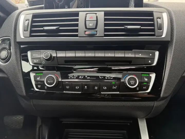 BMW Seria 2 220d xDrive AT M Sport
