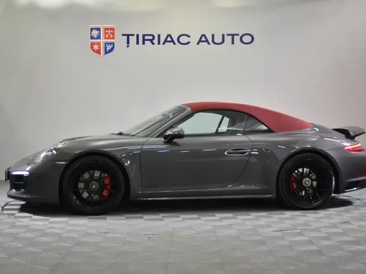 Porsche 911 Carrera 4 GTS PDK