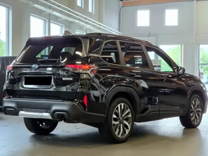 Subaru Forester 2.0 e-Boxer LinearTronic MHEV Premium