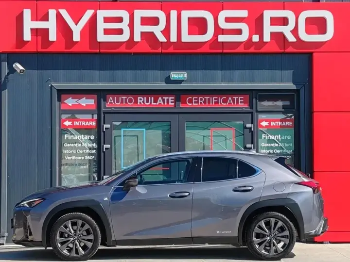 Lexus UX 250h F SPORT