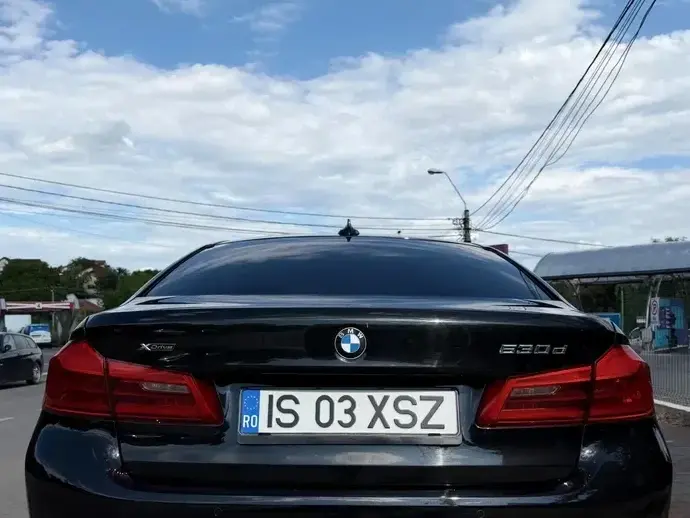 BMW Seria 5 G30/G31 530d AT