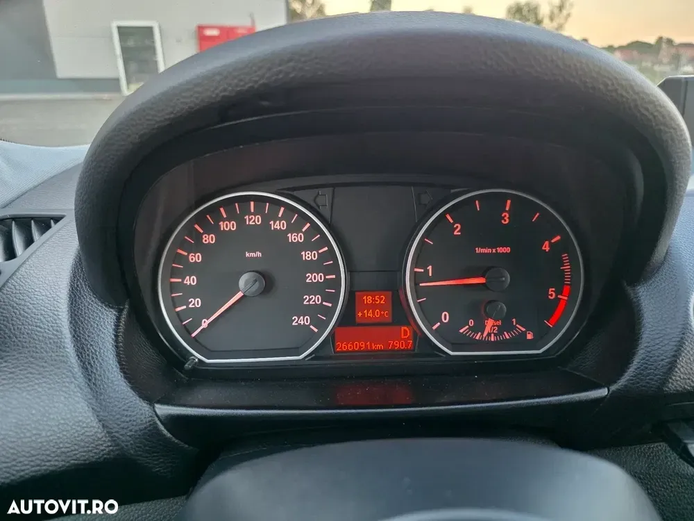 BMW Seria 1 E81/E82/E87/E88 [2004 - 2011] — imagine 5