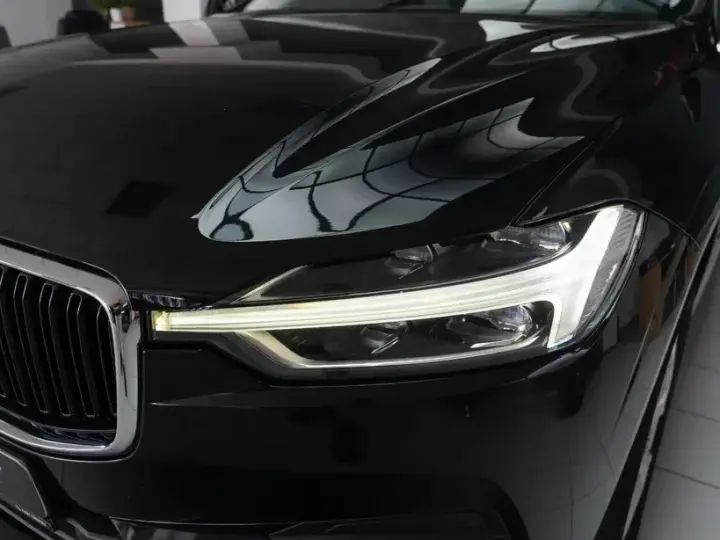 Volvo XC 60 II T5 Geartronic Momentum Pro