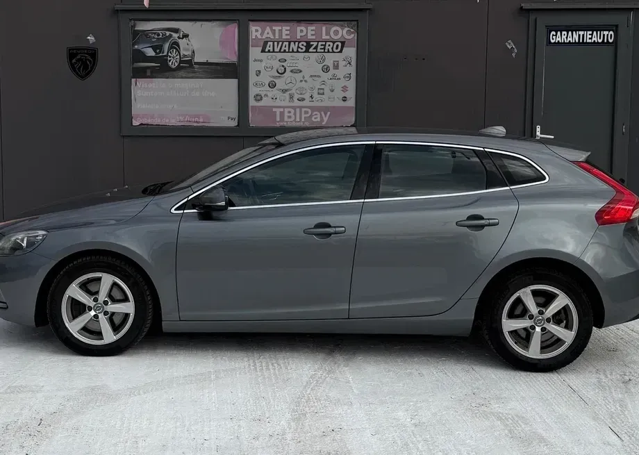 Volvo V40 II D4 Inscription — imagine 5