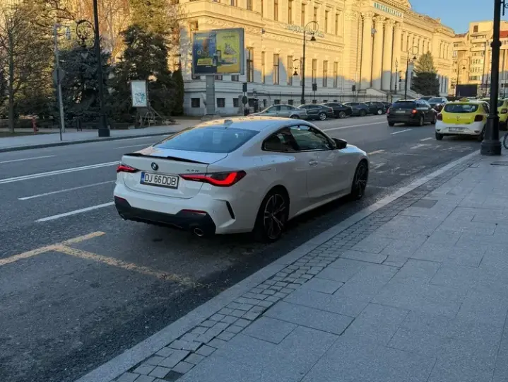 BMW Seria 4 G22/G23/G26 [2021 - Prezent] 430i AT