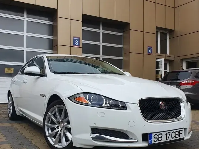 Jaguar XF 2.0