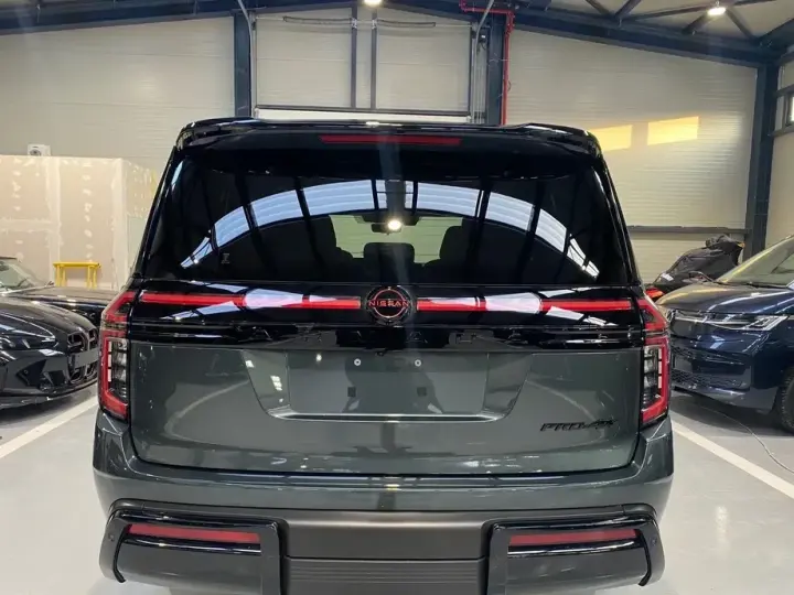 Nissan Armada