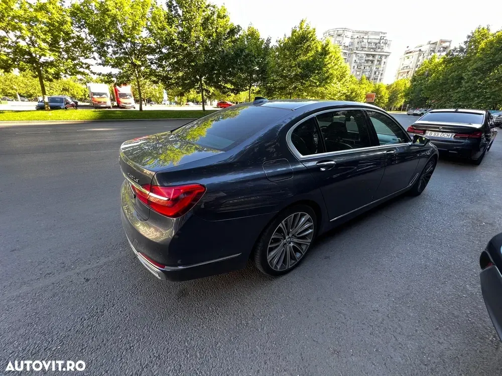 BMW Seria 7 — imagine 2
