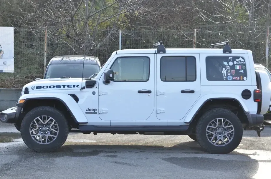Jeep Wrangler — imagine 3