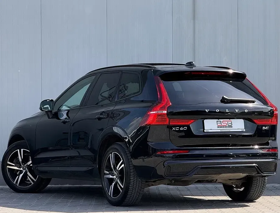 Volvo XC 60 II B4 D AWD Ultimate Dark — imagine 6