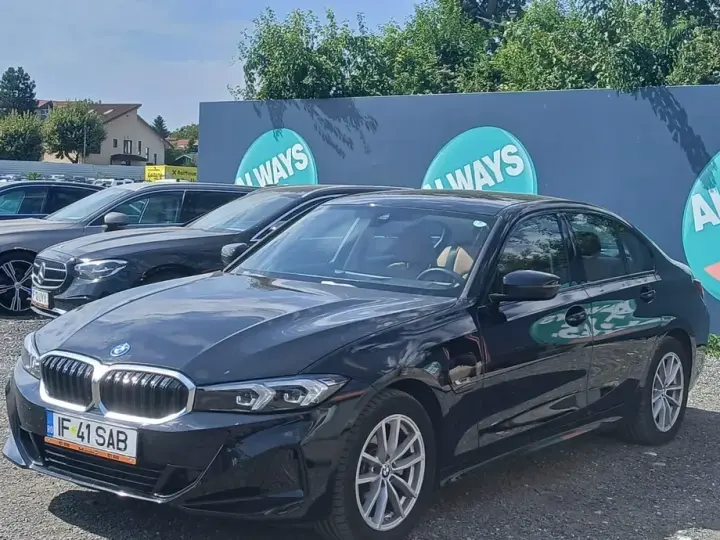 BMW Seria 3 318i AT