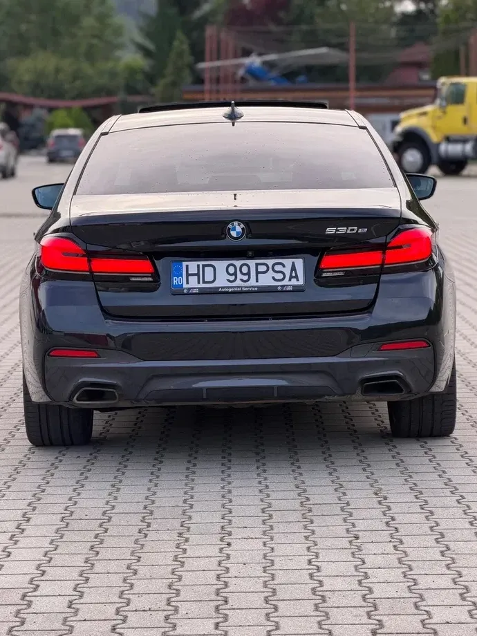 BMW Seria 5 G30/G31 530e Aut. M Sport Edition — imagine 5