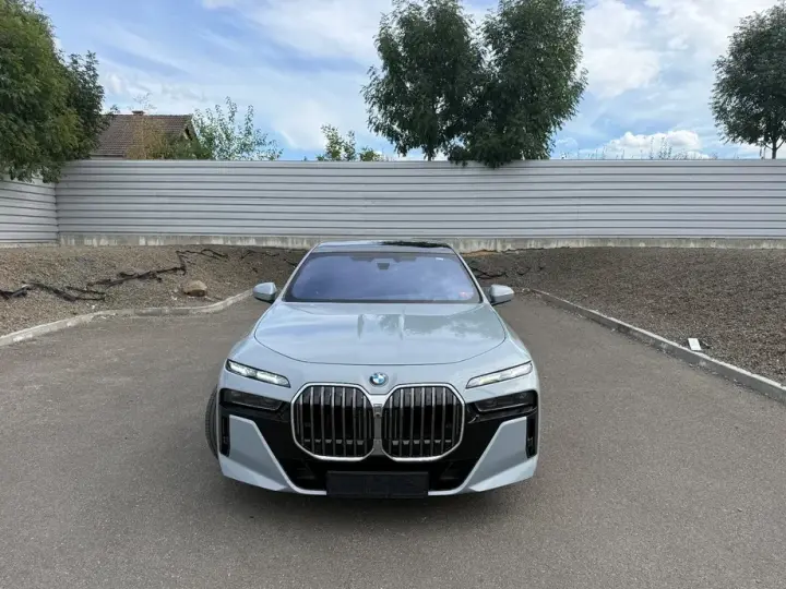 BMW Seria 7 G70