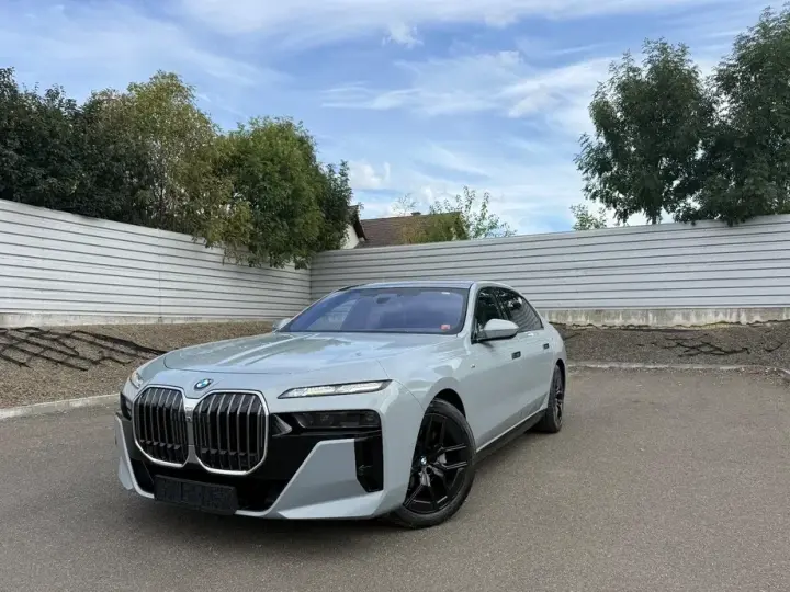 BMW Seria 7 G70