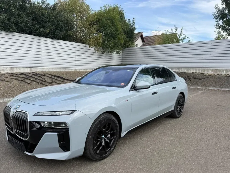 BMW Seria 7 G70 — imagine 4