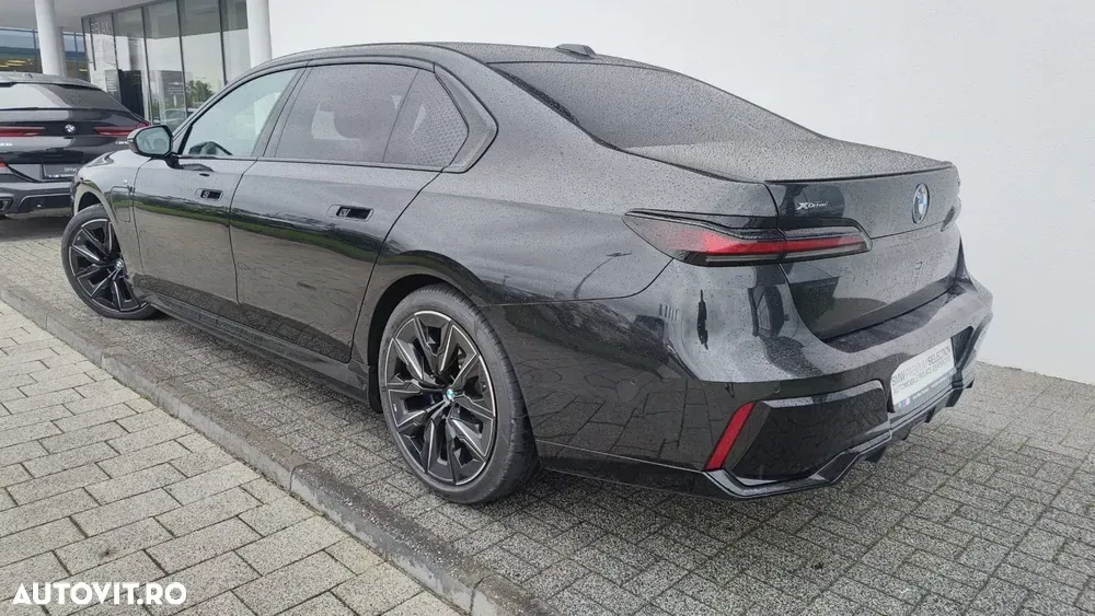 BMW Seria 7 G70 [2022-Prezent] 750e xDrive AT PHEV — imagine 4
