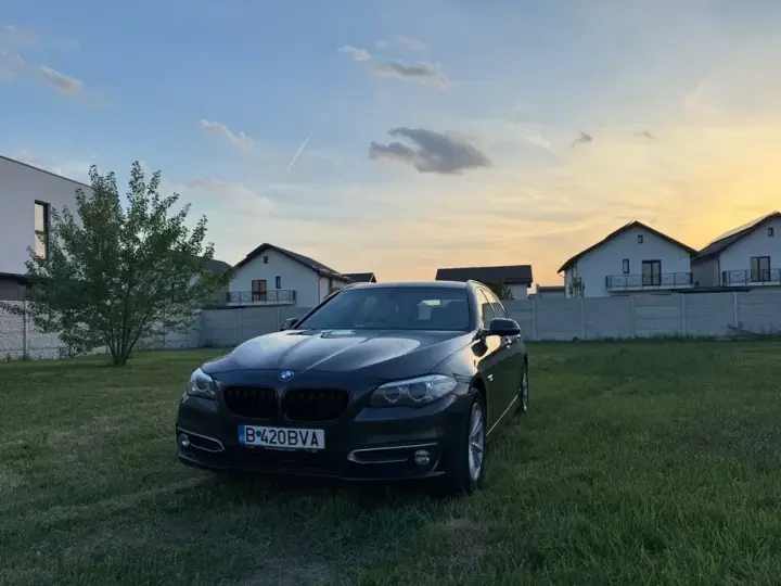 BMW Seria 5 F10/F11/F07 520d xDrive
