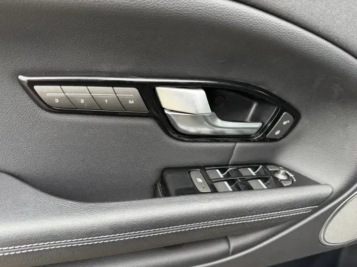 Land Rover Range Rover Evoque 2.0 l TD4 HSE Dynamic