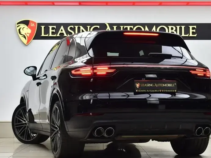Porsche Cayenne E-Hybrid Tiptronic S Platinum Edition