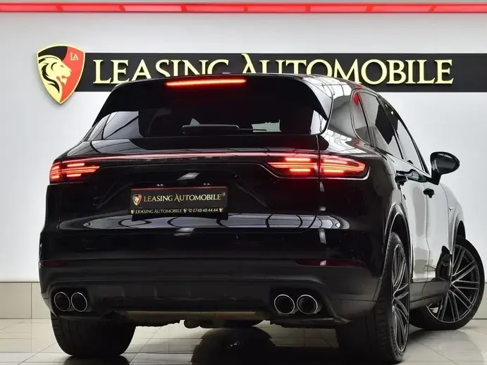 Porsche Cayenne E-Hybrid Tiptronic S Platinum Edition