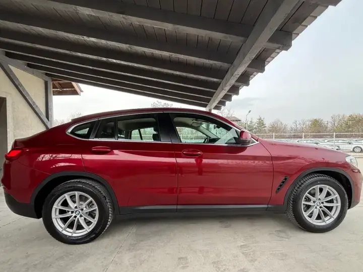 BMW X4 xDrive20d Advantage