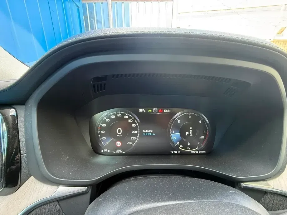 Volvo XC 60 II B4 MHEV AWD Inscription — imagine 2