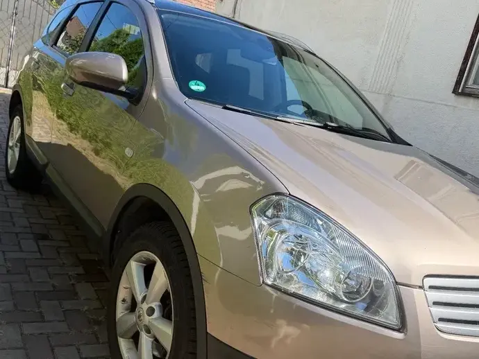 Nissan Qashqai+2