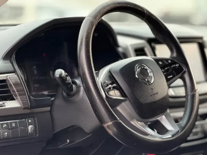 SsangYong REXTON 2.2 e-XDi 220 4WD Aut. Quartz