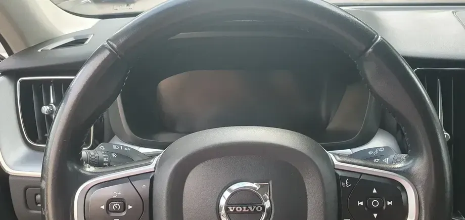 Volvo XC 60 II D4 Momentum — imagine 6