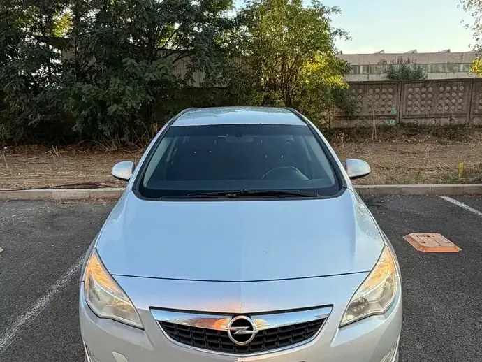 Opel Astra J 1.7 CDTI