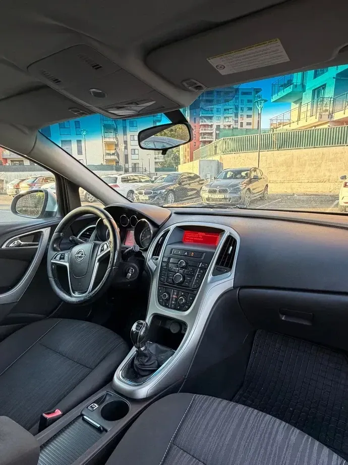 Opel Astra J 1.7 CDTI — imagine 6