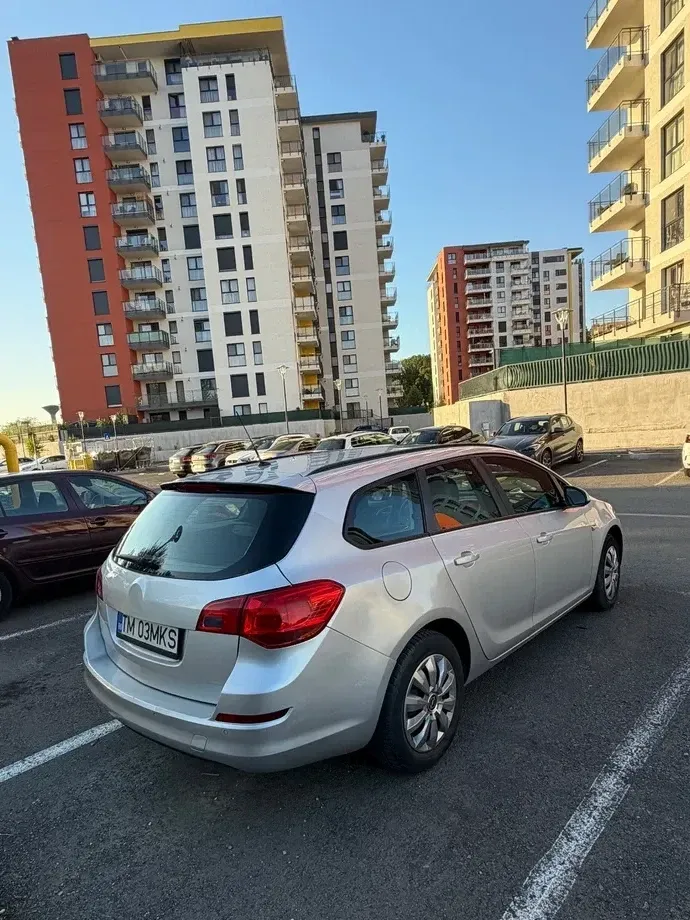 Opel Astra J 1.7 CDTI — imagine 5