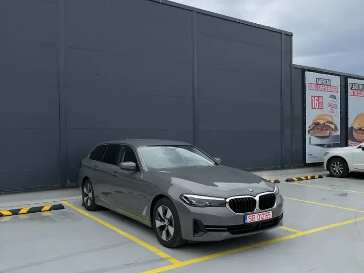 BMW Seria 5 G30/G31 [2017 - Prezent] 520d AT MHEV