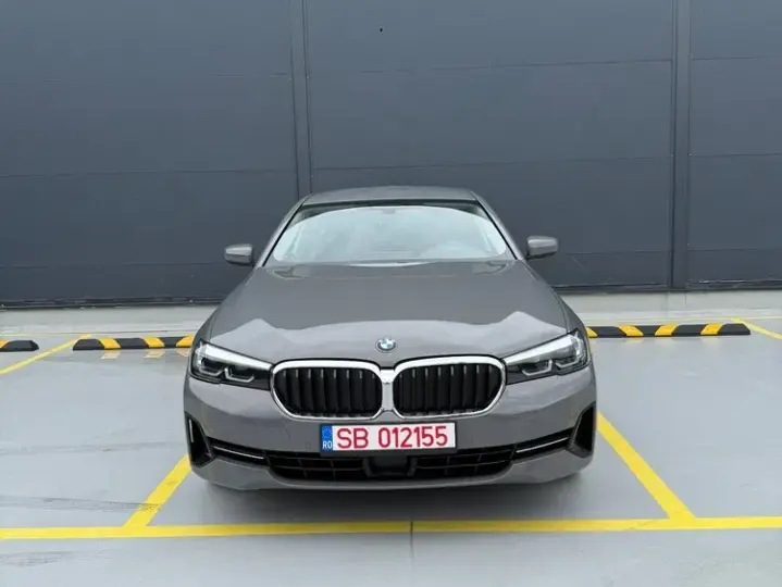 BMW Seria 5 G30/G31 [2017 - Prezent] 520d AT MHEV