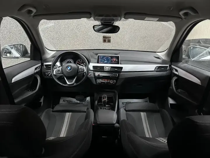 BMW X1 F48 sDrive18d AT