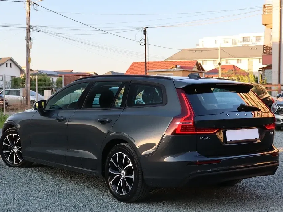Volvo V60 II D3 Geartronic Momentum Pro — imagine 5