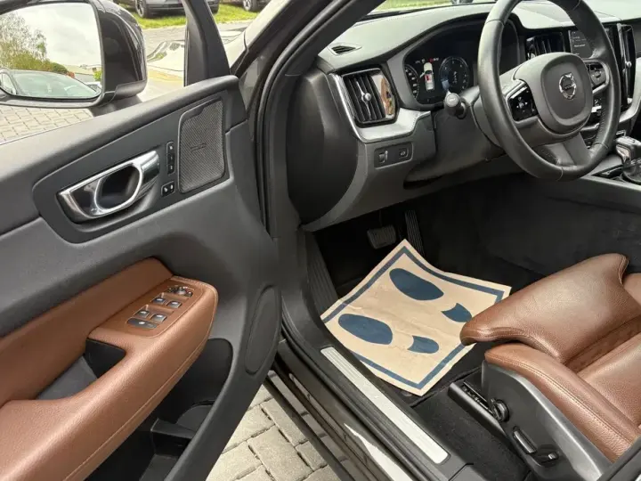 Volvo XC 60 II B4 MHEV Inscription
